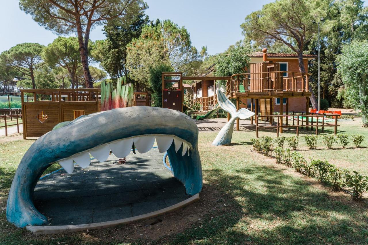 Golfo Del Sole Hotel & Holiday Resort Фоллоника Экстерьер фото