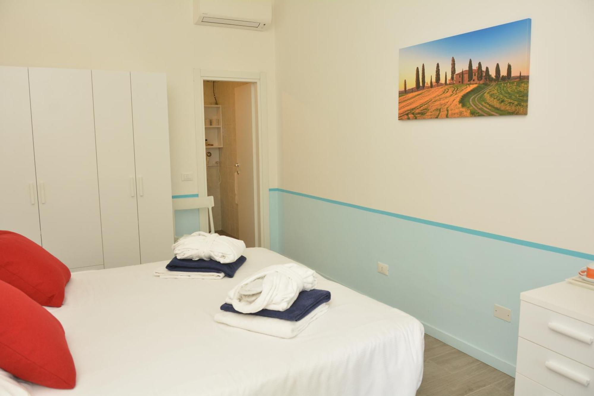 Golfo Del Sole Hotel & Holiday Resort Фоллоника Экстерьер фото